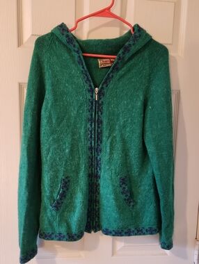 Alpaca Connection Green Hooded Cardigan Zip Sweater with Navy Trim